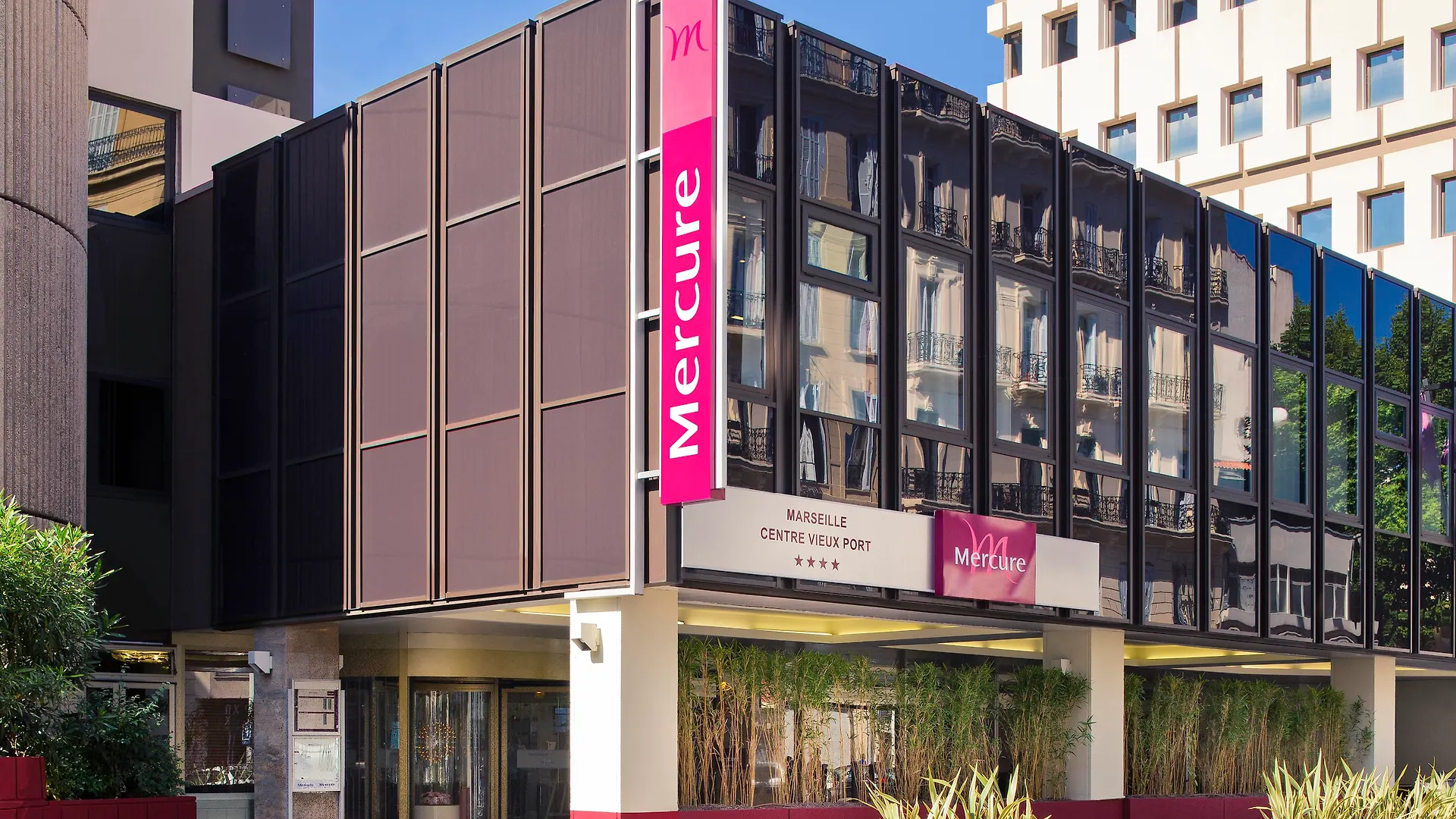**** Hotel Mercure Marseille Centre Vieux Port France