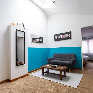 Apartamento T2 40m2, Lit Queen Size, Climatisation, Quartier Sympa, Terrasse